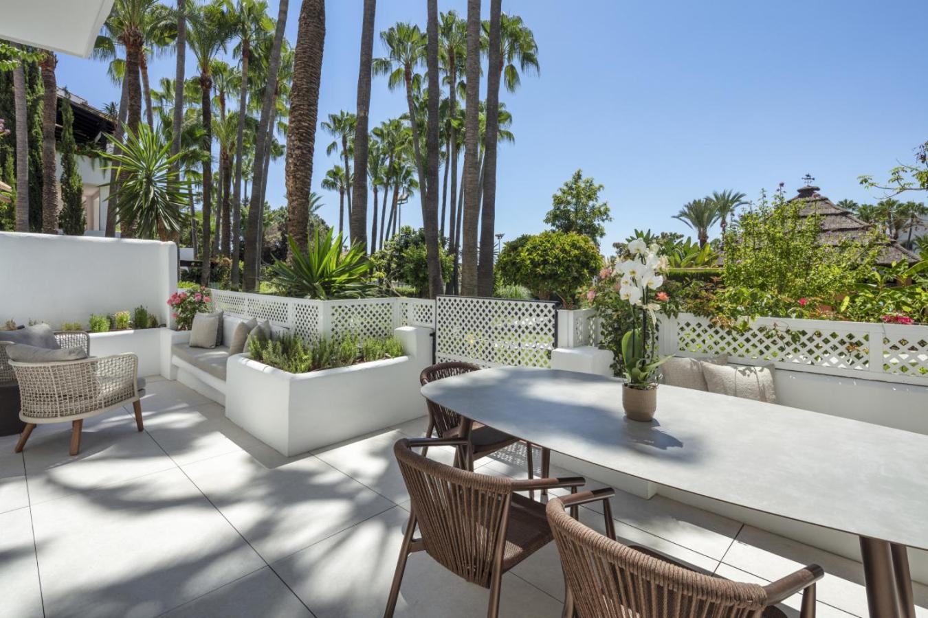 Elegant 3- Bedroom In Puente *