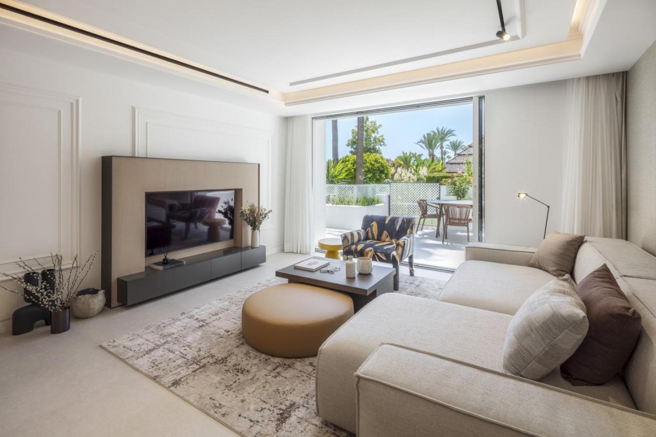 Elegant 3- Bedroom In Puente Apartment Marbella